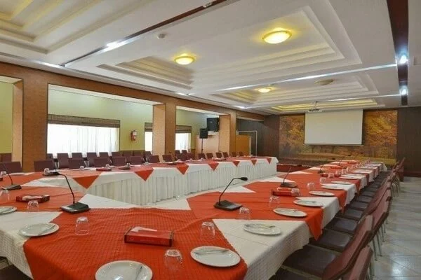رستوران هتل پارک سعدی شیرازرزرو هتل-های